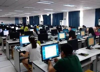 云南職稱評(píng)定迎來新變革 外語與計(jì)算機(jī)考試告別歷史舞臺(tái)，電腦動(dòng)畫設(shè)計(jì)行業(yè)迎來新機(jī)遇